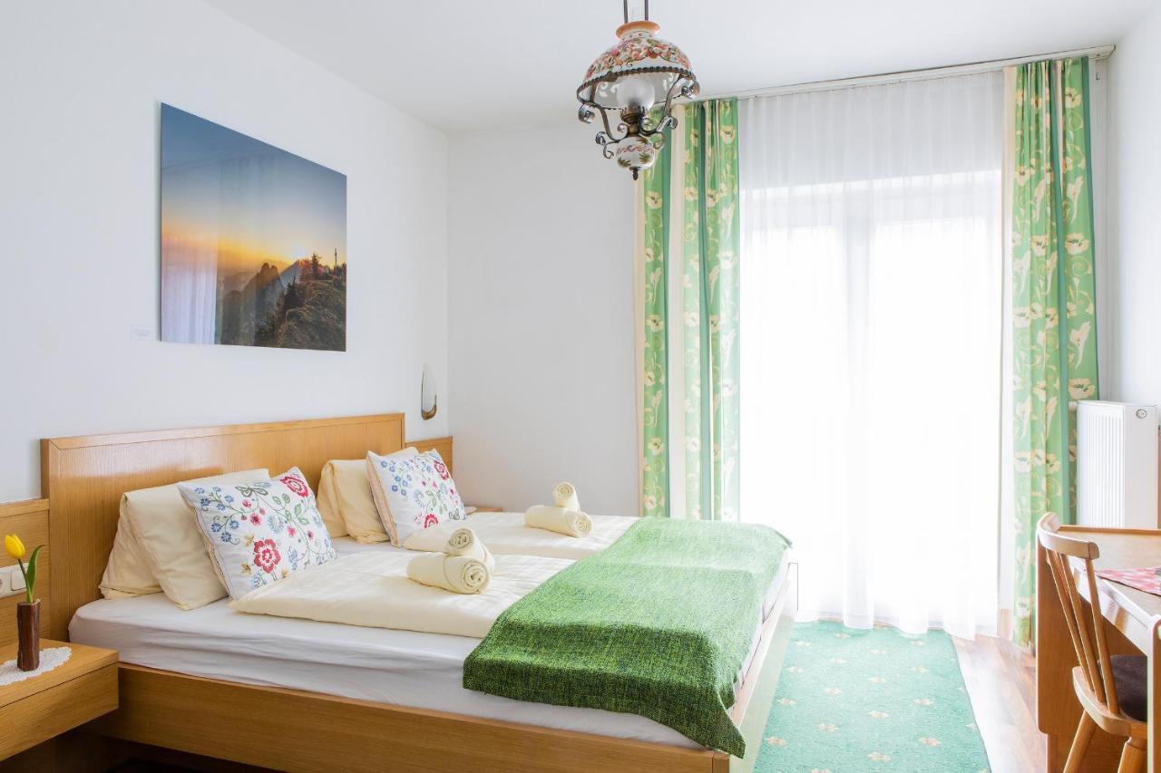 Hotel Garni Weberhausl Strobl Bagian luar foto
