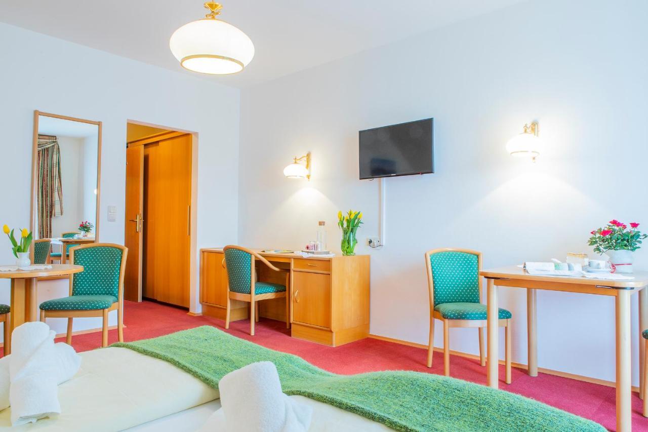 Hotel Garni Weberhausl Strobl Bagian luar foto