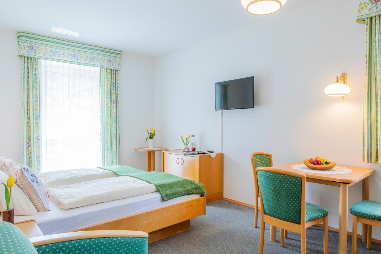 Hotel Garni Weberhausl Strobl Bagian luar foto