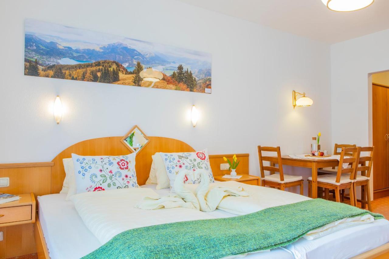 Hotel Garni Weberhausl Strobl Bagian luar foto